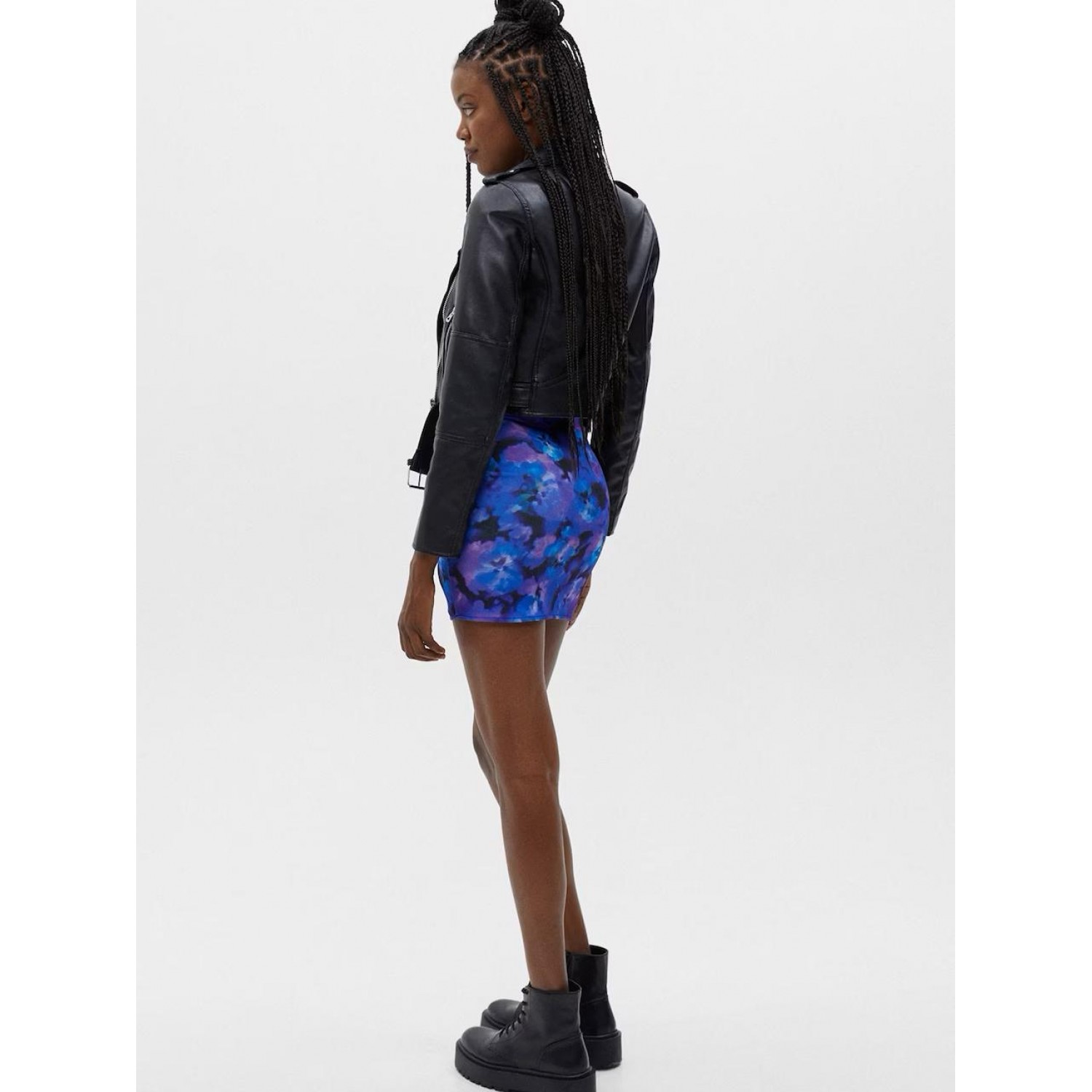 VOGUE INTERNATIONALS Between-Season Jacket in Black Design & Extras