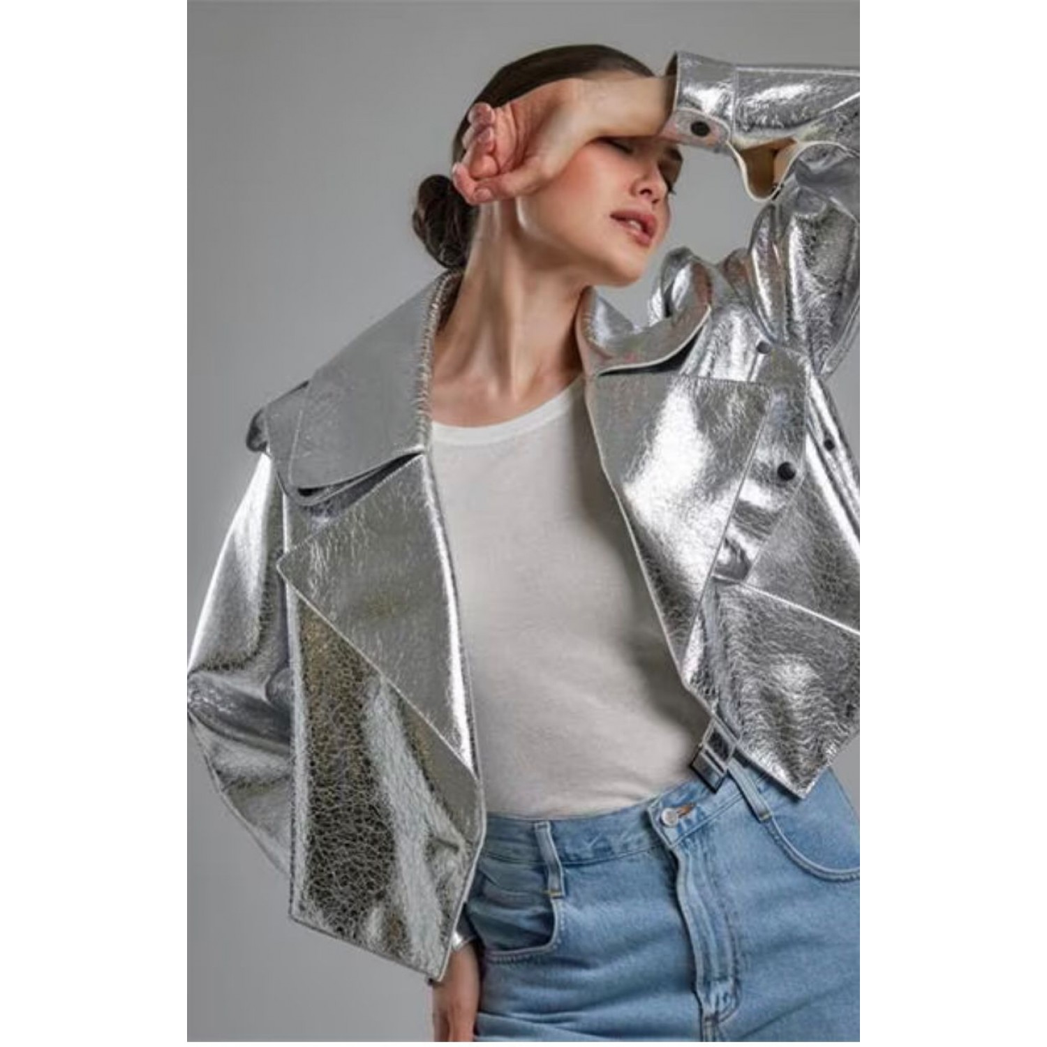 OVERSIZED LEATHER JACKET IN GREY