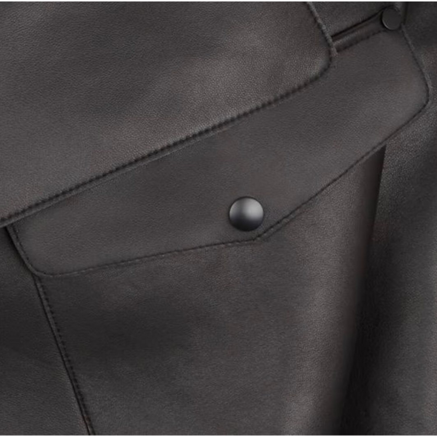 OVERSIZED LEATHER JACKET IN BLACK