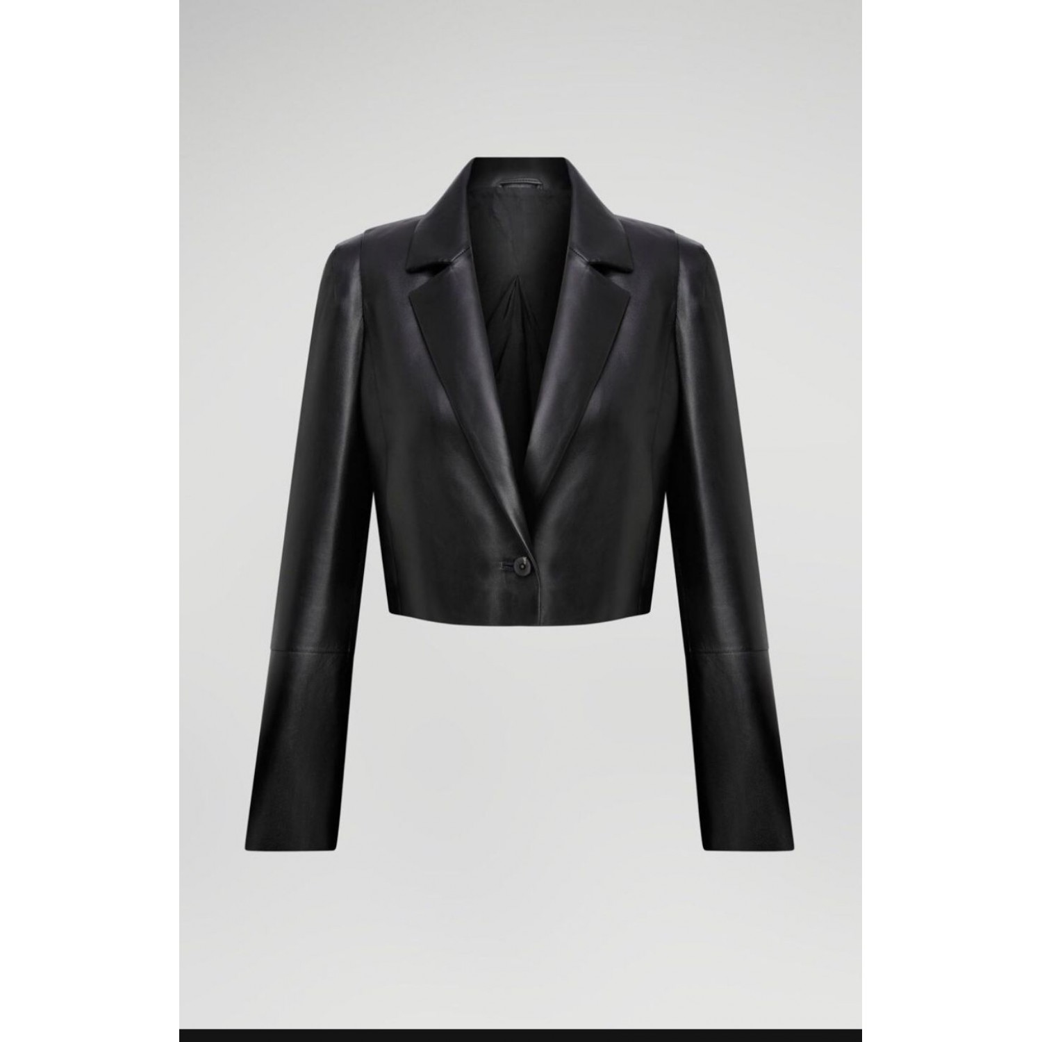 BLACK LEATHER JACKET