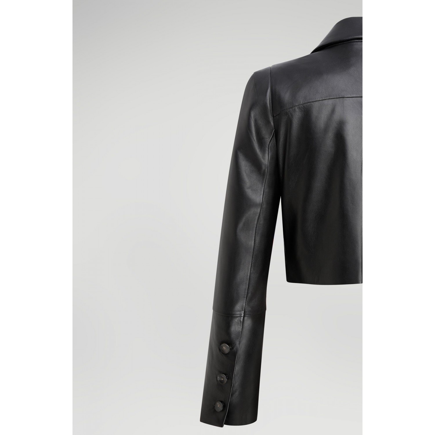 BLACK LEATHER JACKET