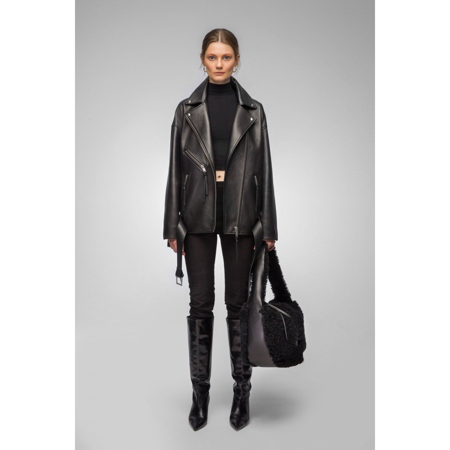 BLACK LEATHER JACKET